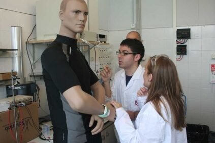 la-revolucion-de-los-nanosensores-en-la-ropa-inteligente-de-salud