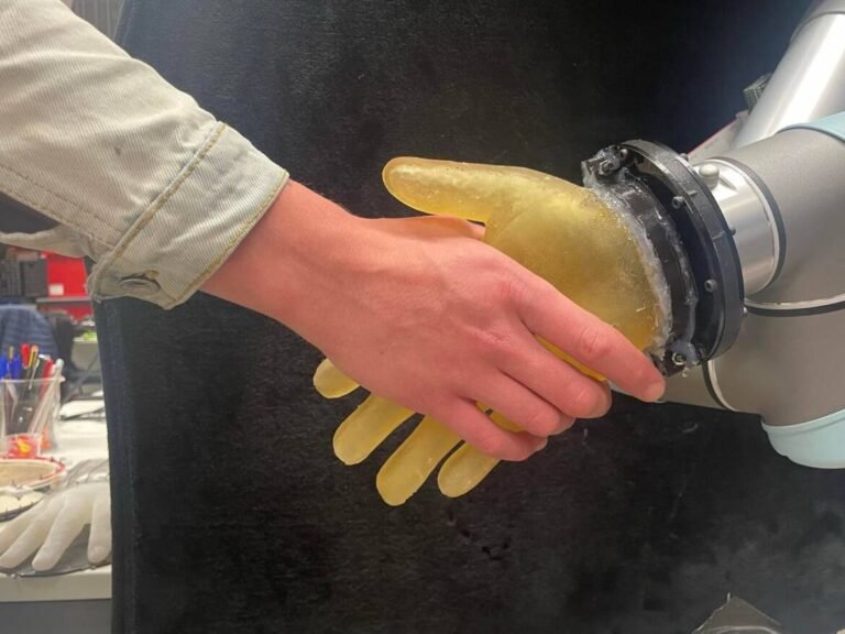 el-desarrollo-de-piel-electronica-sensible-al-tacto-y-temperatura