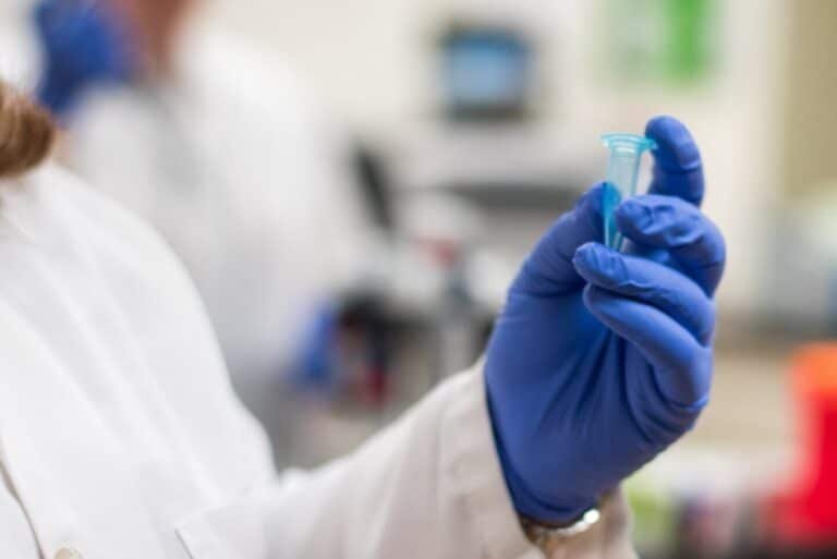 test-geneticos-antes-de-tomar-medicamentos-el-nuevo-estandar